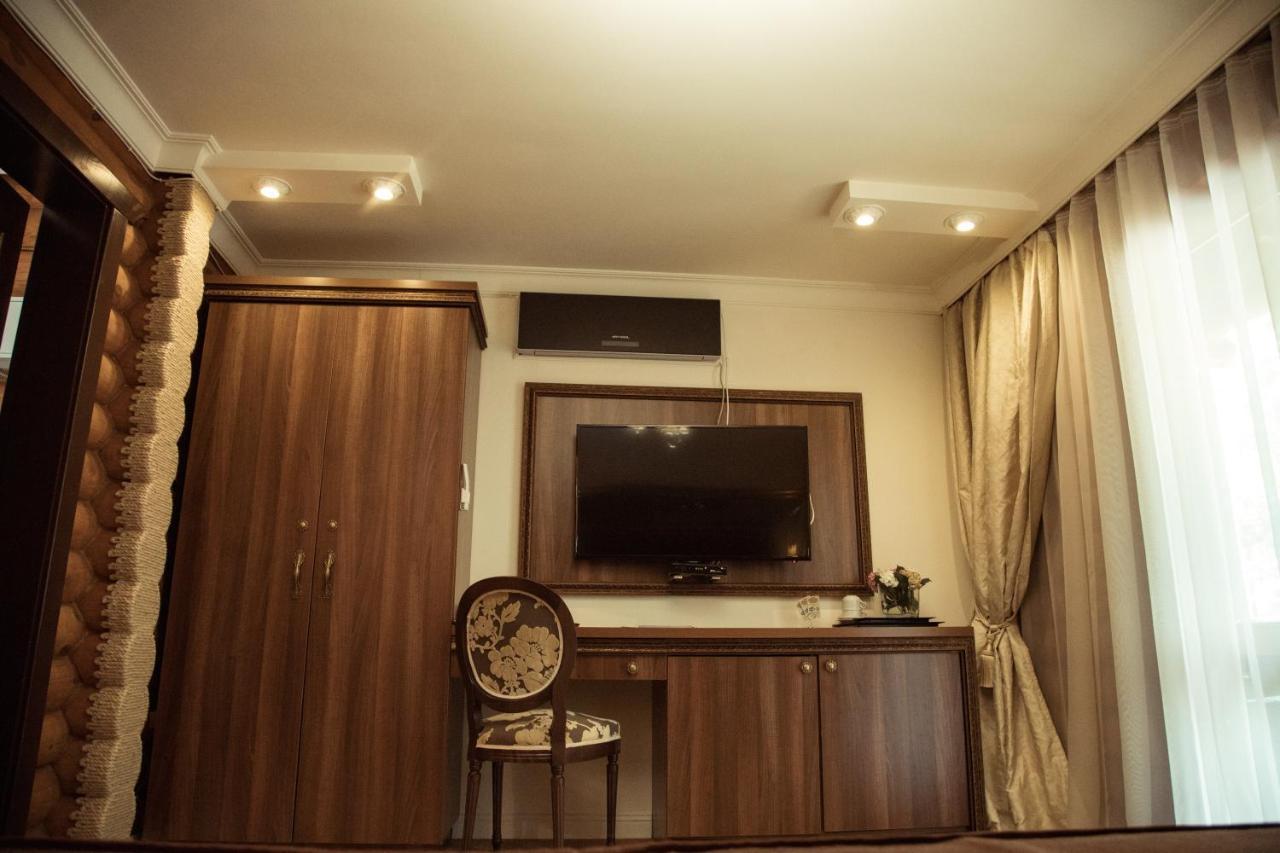 Загородный Отельно-Ресторанный Комплекс "Четыре Сезона" Pylypovychi Dış mekan fotoğraf